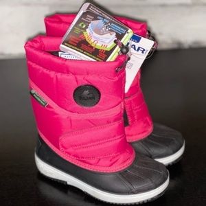NWOB PAJAR Kid’s pink Toggle Duck Boots-Size: 11T